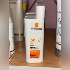 La Roche-Posay Anthelios Mineral Ultra-Light Fluid Sunscreen SPF 50